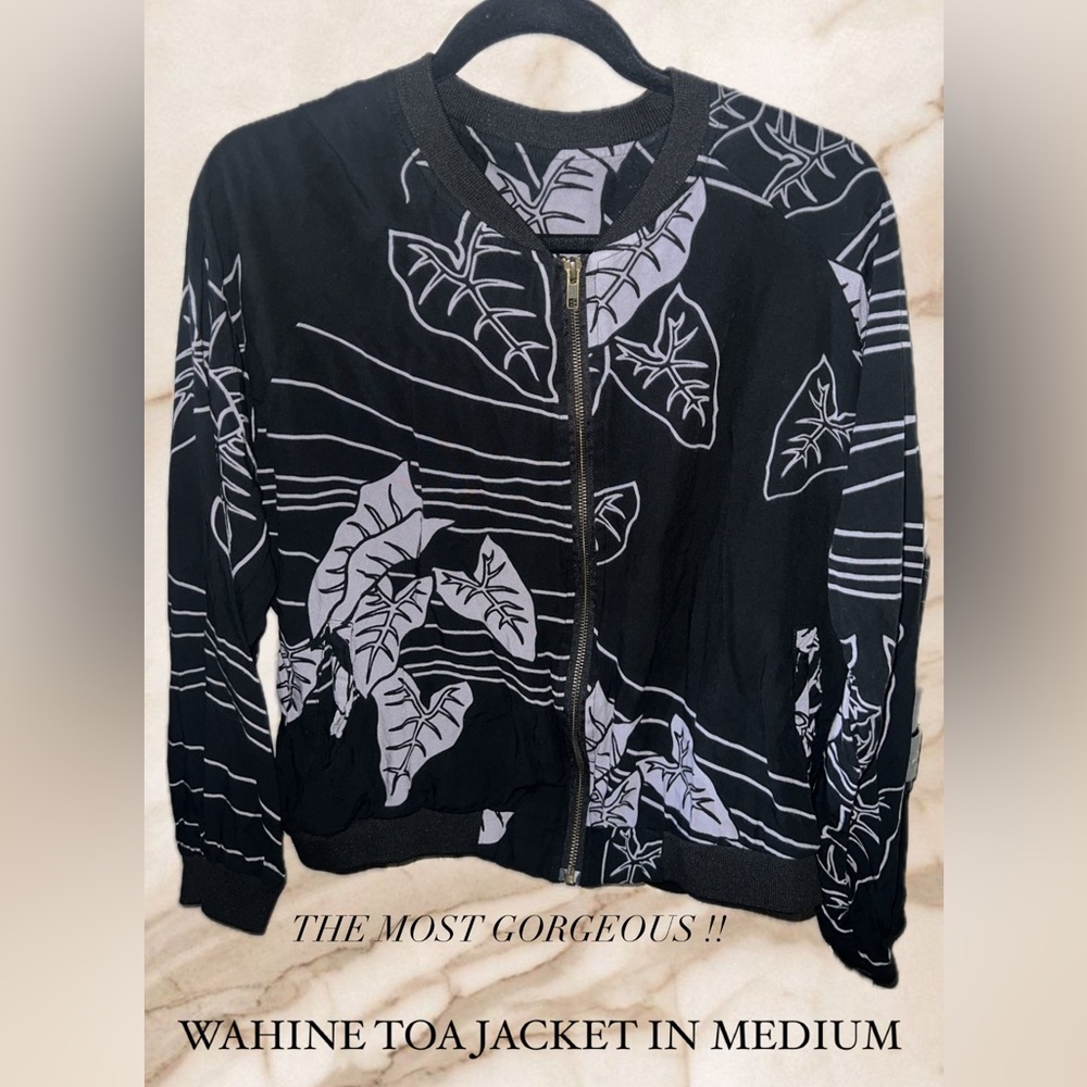 Wahine TOA Zipper Jacket in Kalo Print